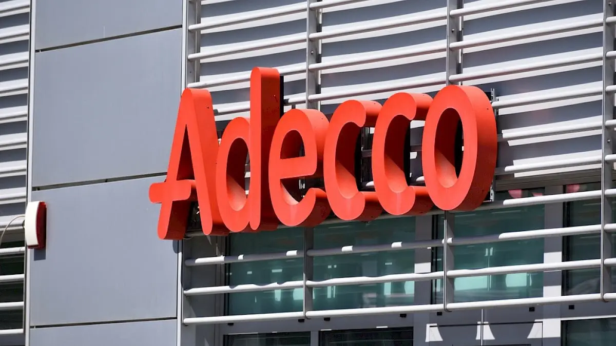 #staffing Итак, анализ последних отчетов Adecco Group и ее ключевого конкурента Randstad позволяет таки говорить о приличном изменении баланса сил в сегменте HR Services | Сетка — социальная сеть от hh.ru