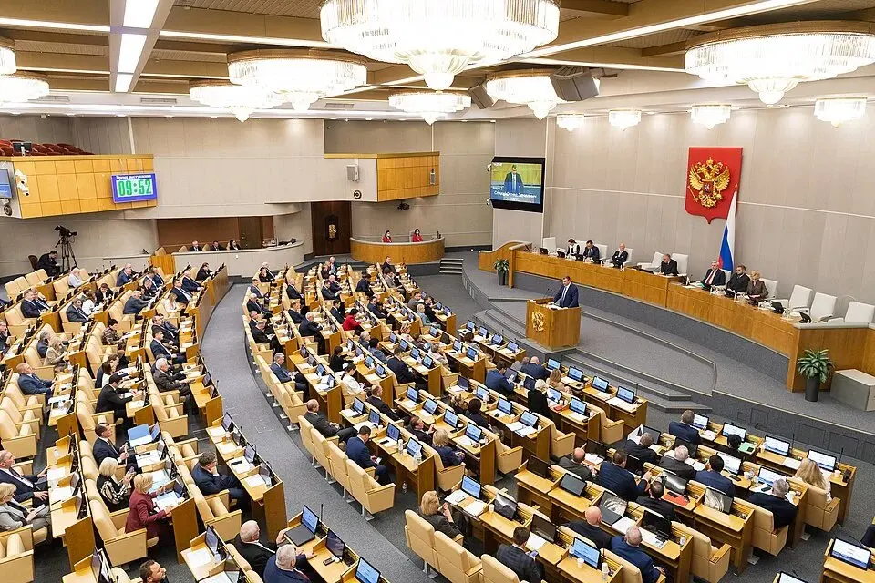 Законопроект об обязательной ежегодной индексации зарплат предложил Глава комитета Госдумы по труду Ярослав Нилов | Сетка — социальная сеть от hh.ru