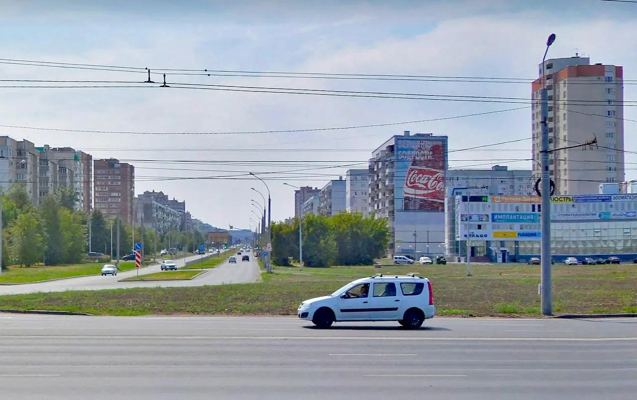 ⚡️Новый город в сетке Амедиа — Тольятти
Мы продолжаем расширять сеть имиджевых рекламных поверхностей в России. Очередной город в географии присутствия — Тольятти.
Брандмауэр 12х24 — Автостроителей, 4 | Сетка — социальная сеть от hh.ru