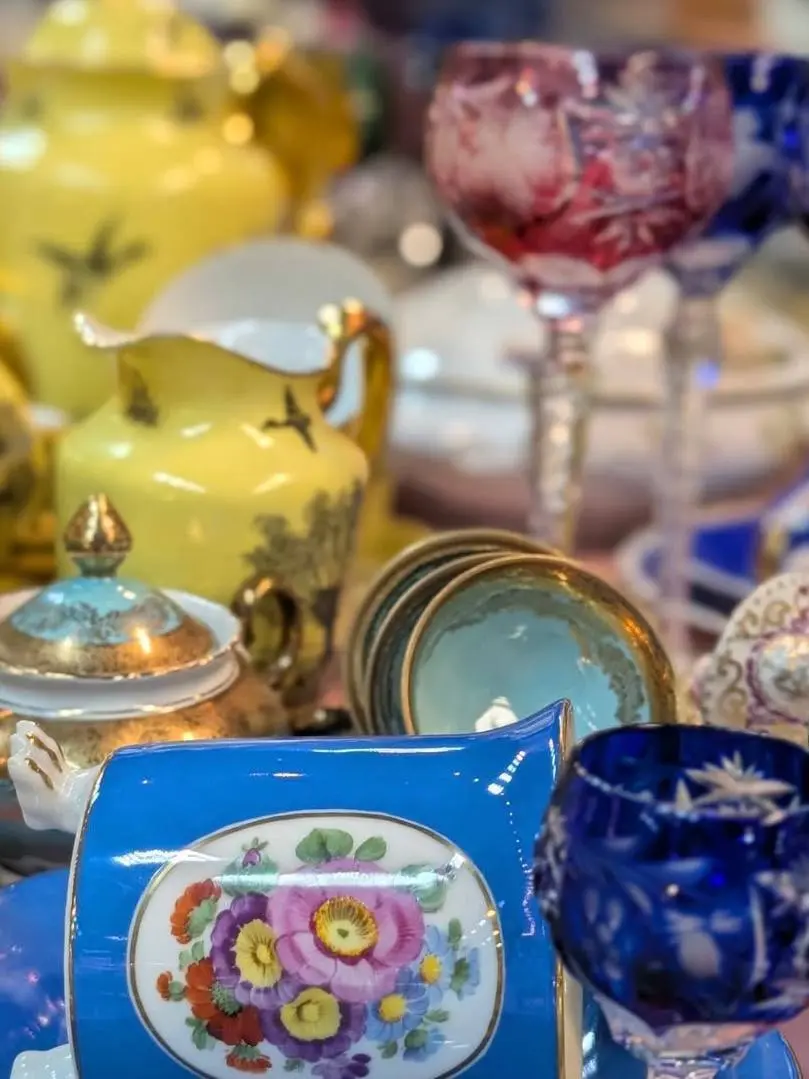 🛍️В Москве пройдёт маркет «Мосвинтаж»
14-16 ноября 12:00-21:00
Гостей ждут наряды и аксессуары с историей, книги, посуда, игрушки и вещи для уюта | Сетка — социальная сеть от hh.ru
