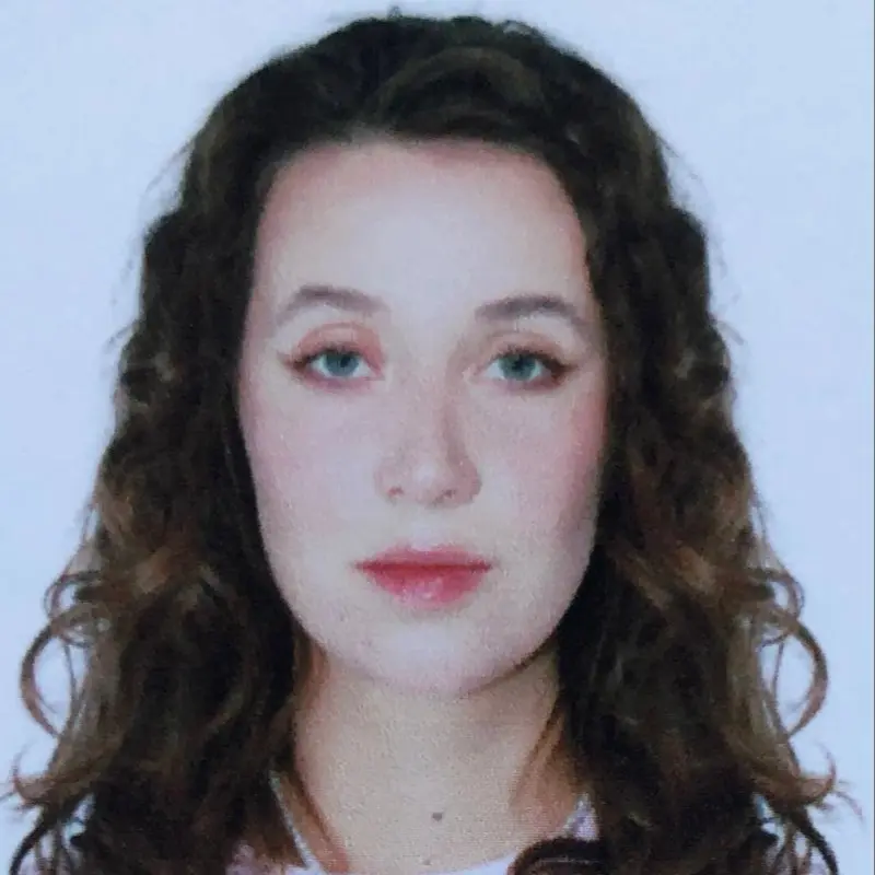 Полина Комарова | Сетка — социальная сеть от hh.ru