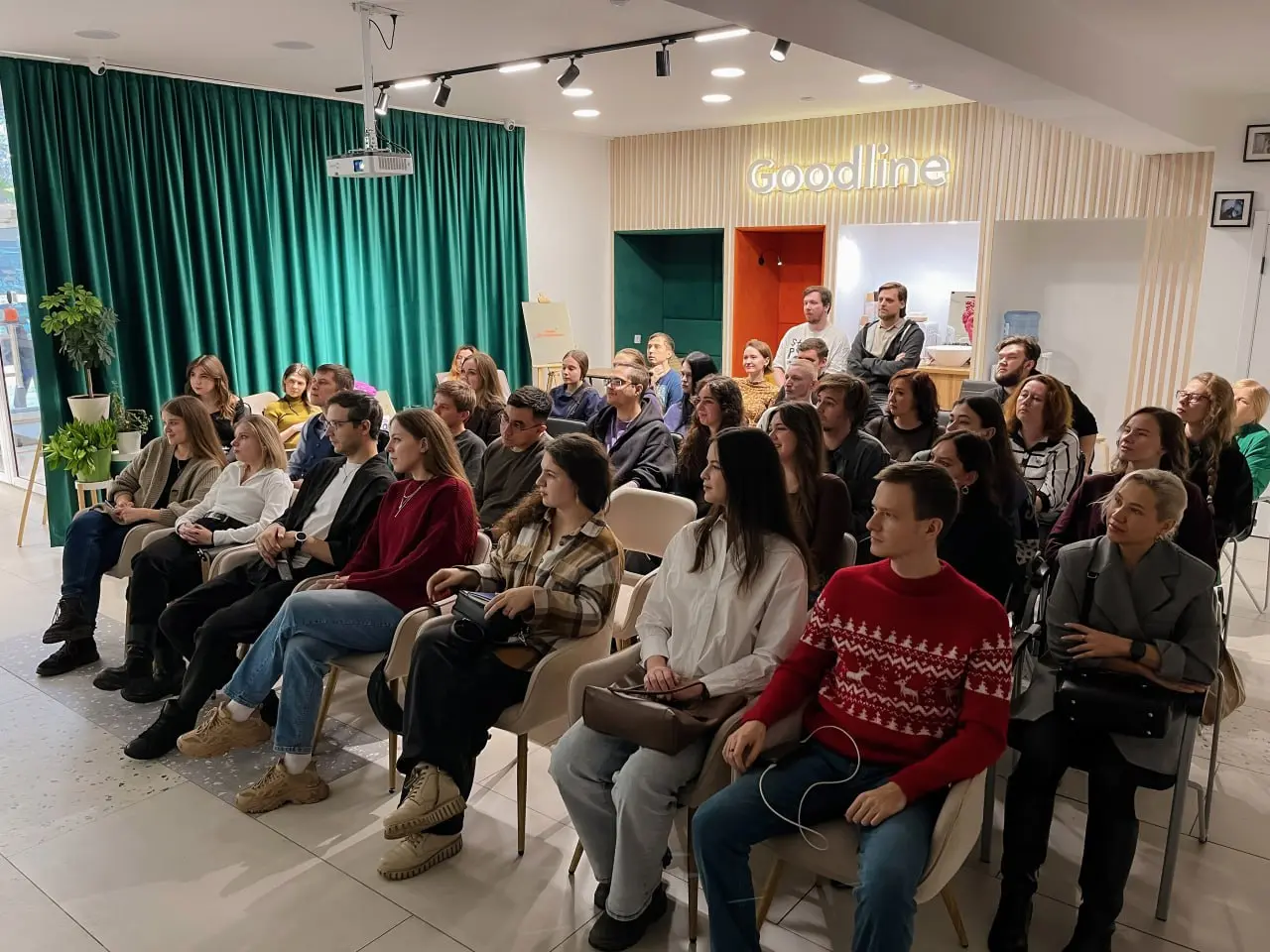 Из столкновения крайностей рождается что-то более живое | Сетка — социальная сеть от hh.ru