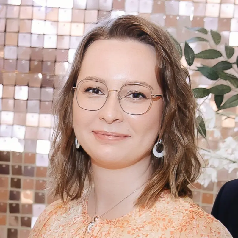 Наталья Попова