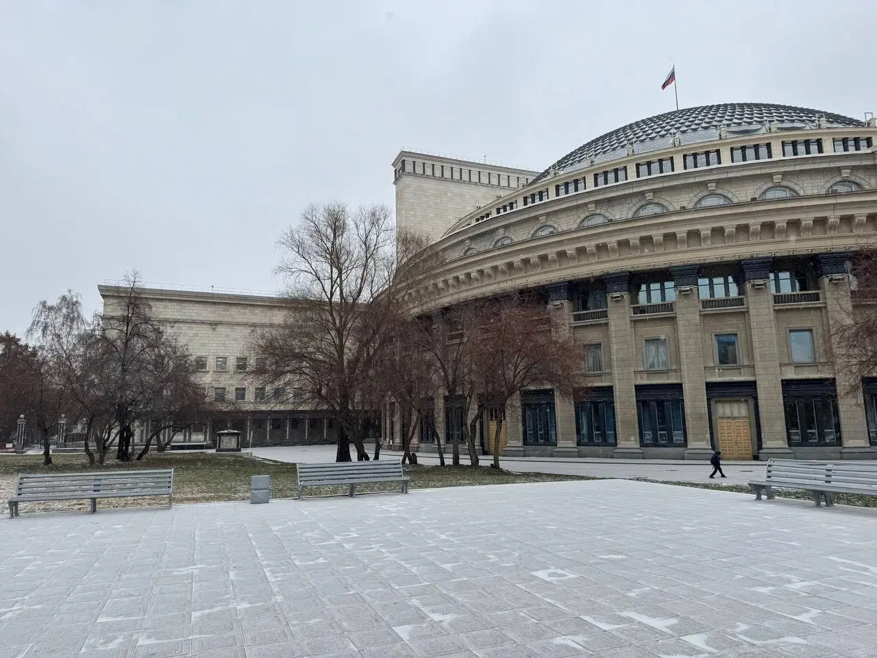 📍Новосибирск
Хола Амигос!
Я давно ничего не выкладывал — и причина простая: я устал постить одни и те же работы по дизайну, которые, честно, уже никого не цепляют. Да и меня тоже | Сетка — социальная сеть от hh.ru