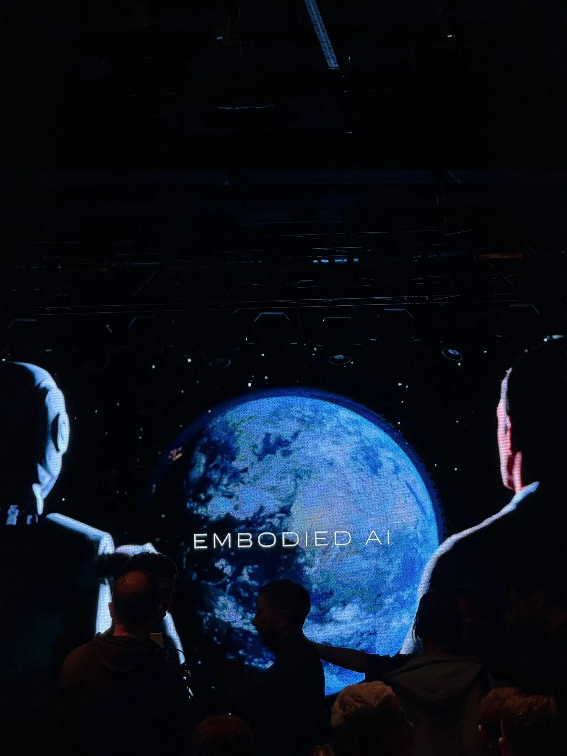 Aidol
Вчера был на презентации "Embodied AI" от Промобота. Как это часто бывает в разработке: ДЕМО пошло не по плану | Сетка — социальная сеть от hh.ru