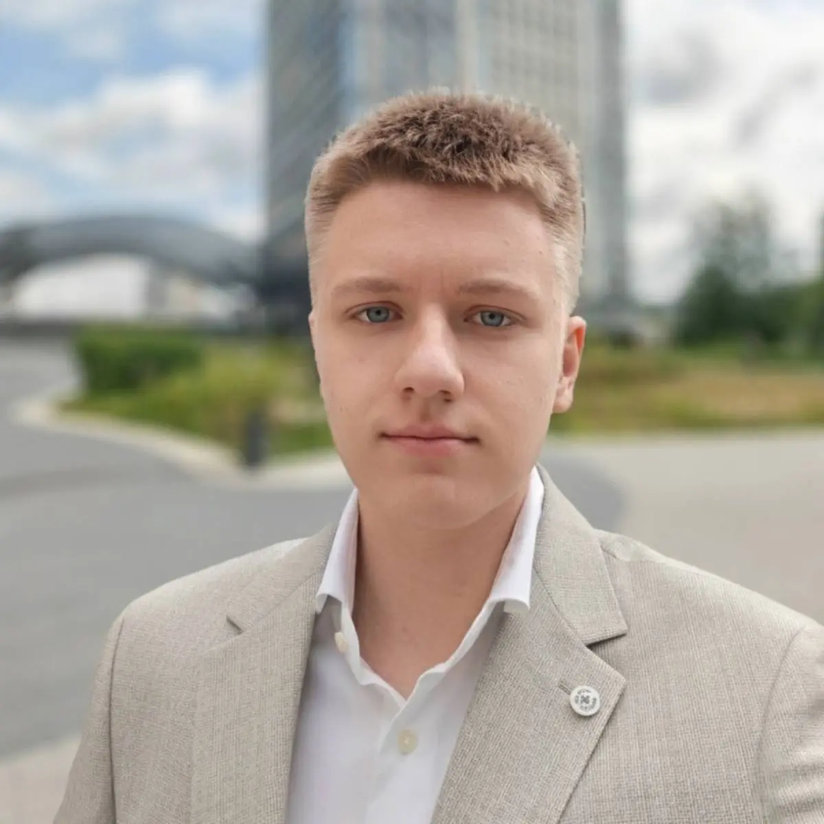 Роман Ткачев | Сетка — социальная сеть от hh.ru