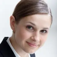 Yulia Nevstrueva | Сетка — социальная сеть от hh.ru