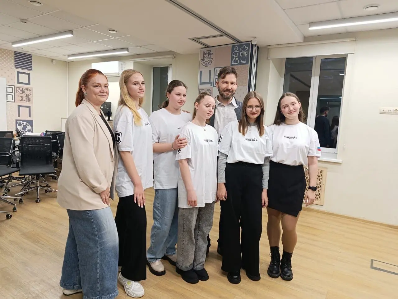 Профкосмос покорен! 🚀
Вчера в Новосибирске завершилась интенсивная программа «На орбиту в профкосмос» от Центра профессионального развития «Острова» | Сетка — социальная сеть от hh.ru