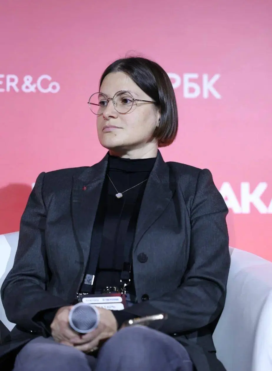 Культурный код: ДНК нации или тренд для брендов? 🔥
Что объединяет Гагарина, хохлому, панельки и русского «своего парня»? Всё это грани нашего культурного кода | Сетка — социальная сеть от hh.ru