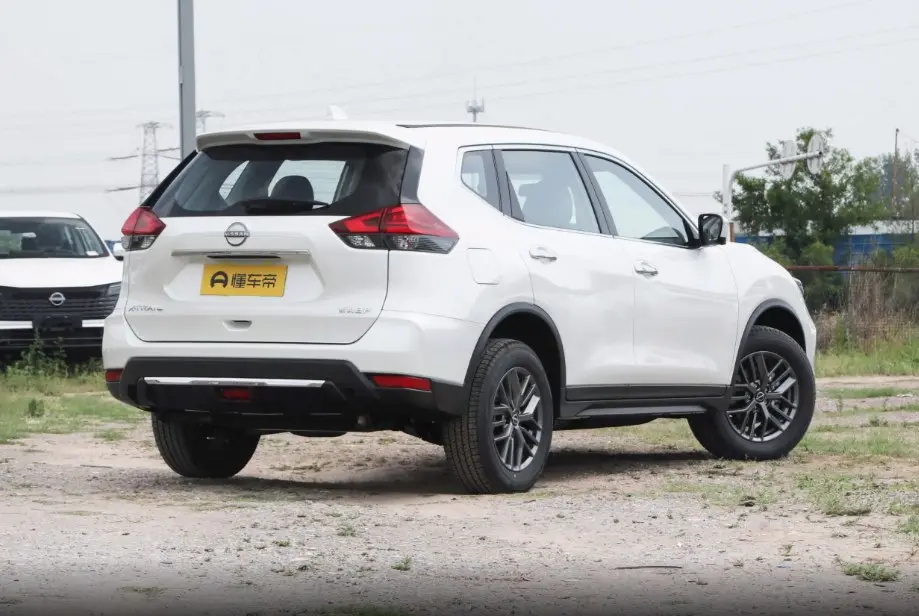 🚘Nissan X-Trail Leading Edition
Новый герой под 160 л.с.
Тот самый момент, когда японское имя, китайская сборка и здравый смысл встретились в одной машине😎
• Бензин 2.0 л, 151 л.с | Сетка — социальная сеть от hh.ru