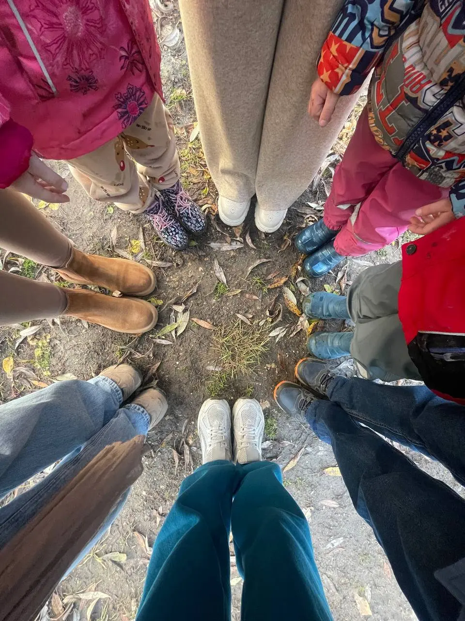 Выездные мероприятия в сообществе, зачем они нужны? 🏕
Организовать мероприятие за пределами родного города, с проживанием участников в новом для всех месте — это всегда волнительно и энергозатратно ка... | Сетка — социальная сеть от hh.ru