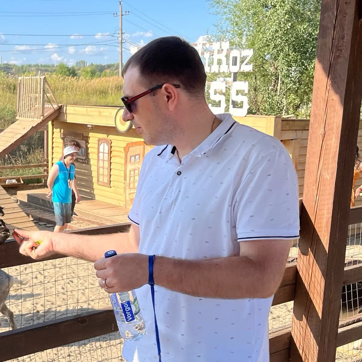 Олег Политов