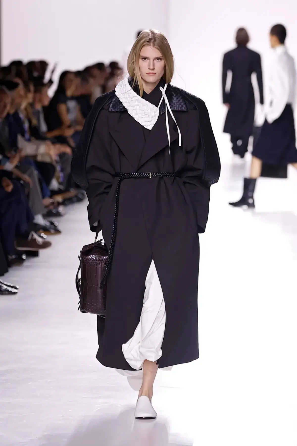 Bottega Veneta SS26 | Сетка — социальная сеть от hh.ru