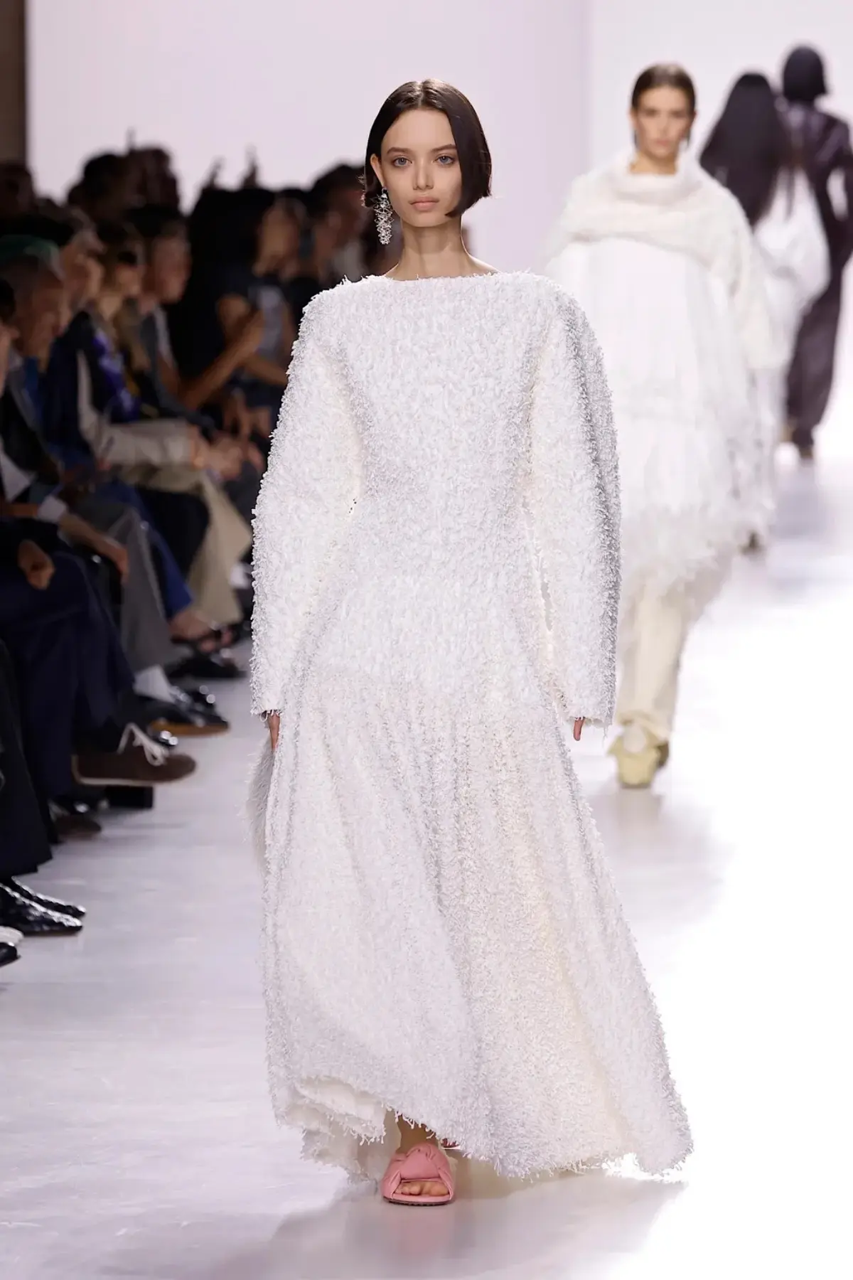 Bottega Veneta SS26 | Сетка — социальная сеть от hh.ru
