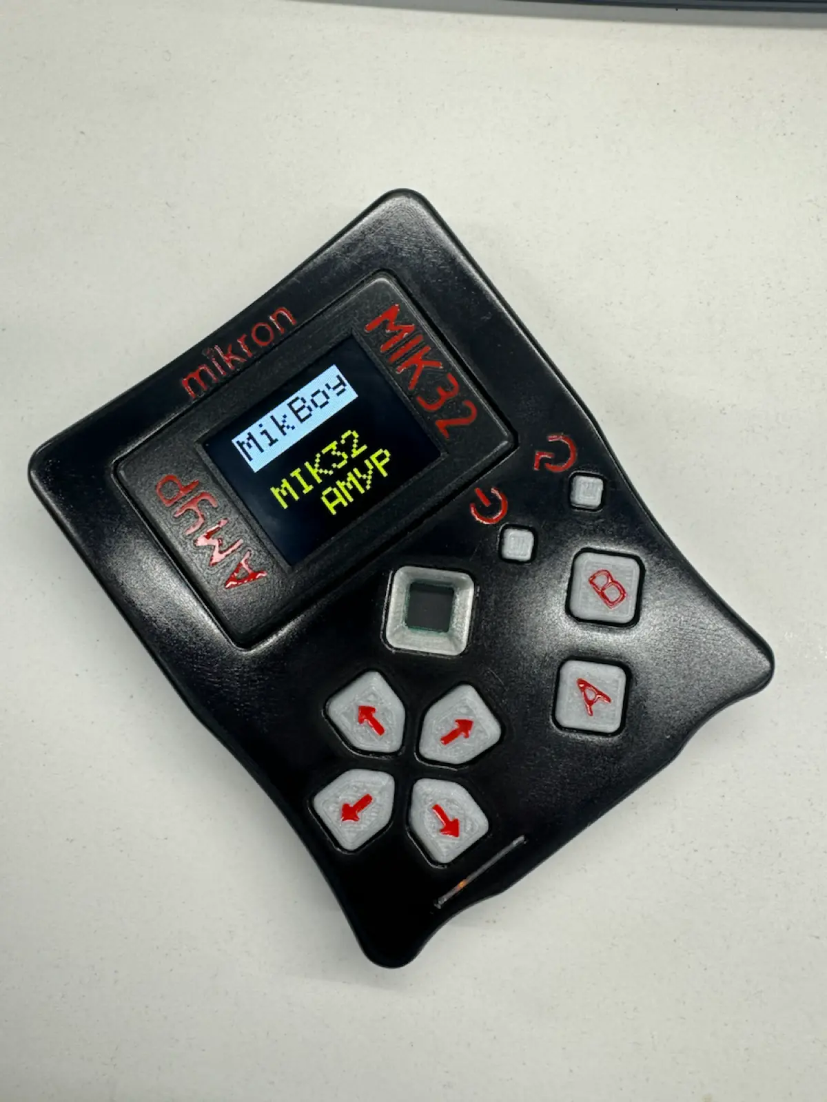 Отладочная игровая приставка MikBoy | Сетка — социальная сеть от hh.ru