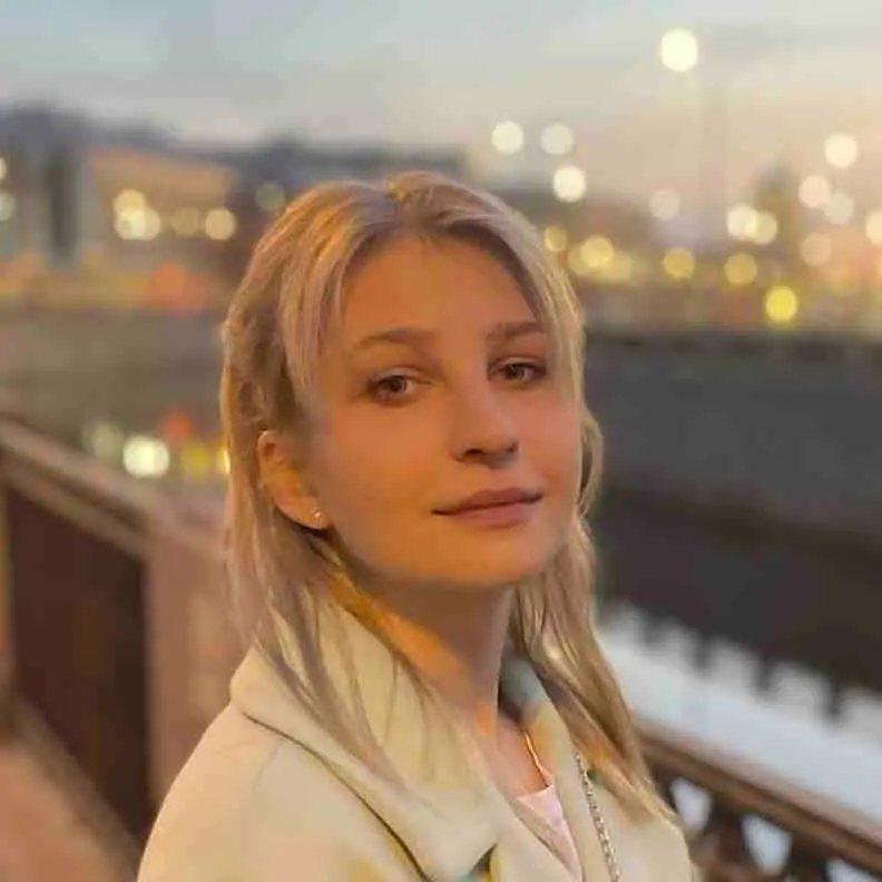 Елена Казанцева