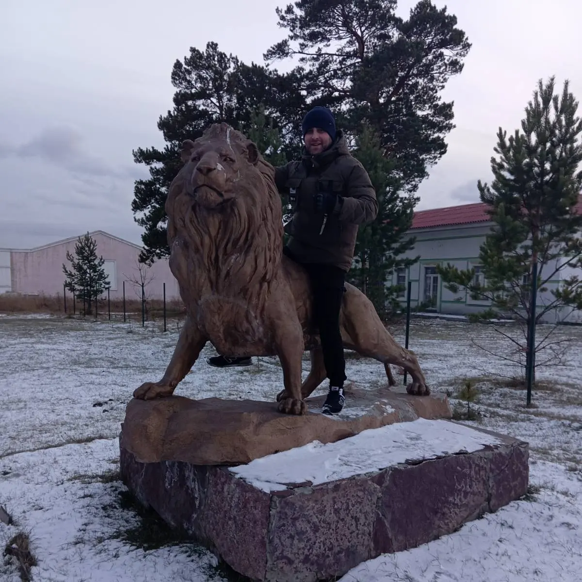 Эльнур Гусейнов