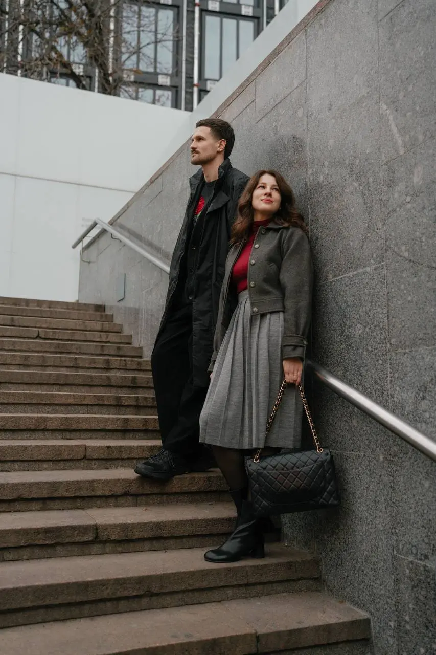 Смотрите как нас с Татой замечательно пофотографировали! Дело было осенним субботним утром, мы пошли гулять по одному из любимых маршрутов, старт которого начинался от кинотеатра «Художественный» — мо... | Сетка — социальная сеть от hh.ru