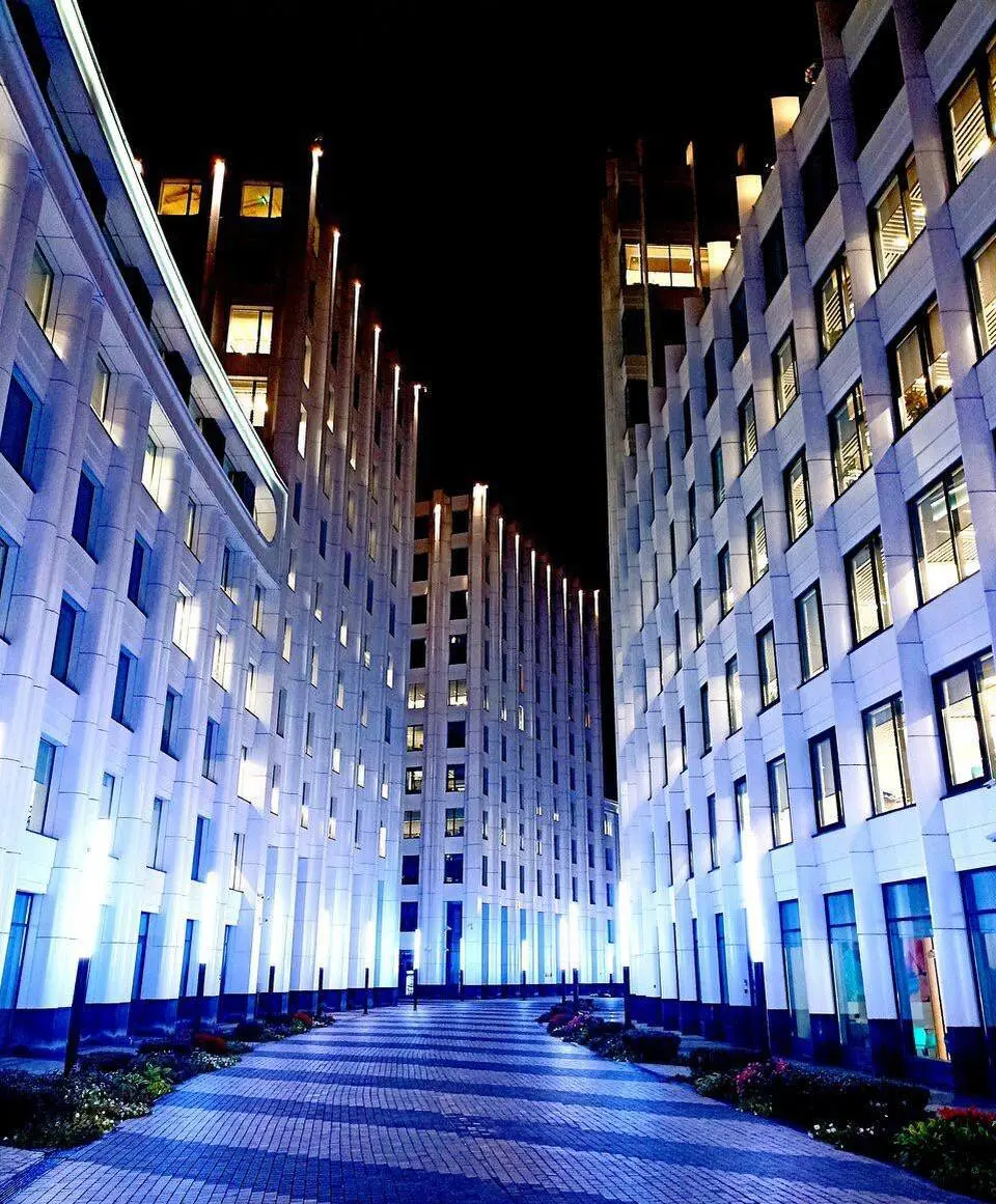 📸 Красивое место для фотосессий в Москве
📍БЦ Аквамарин, Озерковская набережная, 24
📲Подпишитесь на Вдвижении
#бесплатно
В этом посте были ссылки, но мы их удалили по правилам Сетки | Сетка — социальная сеть от hh.ru