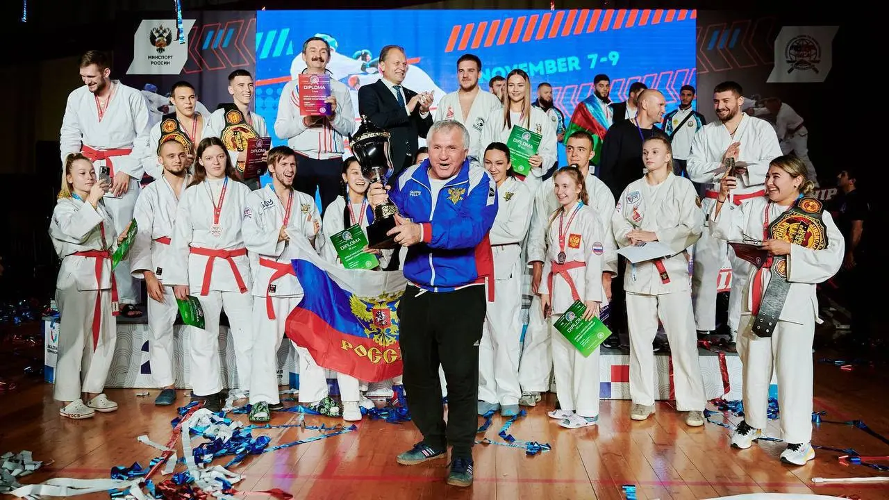 🏆 Ставропольские спортсмены заняли 4 призовых места на мировом первенстве по рукопашному бою
На чемпионате мира в Рязани, где соревновались спортсмены из 22 стран, сборная России показала блестящий ре... | Сетка — социальная сеть от hh.ru