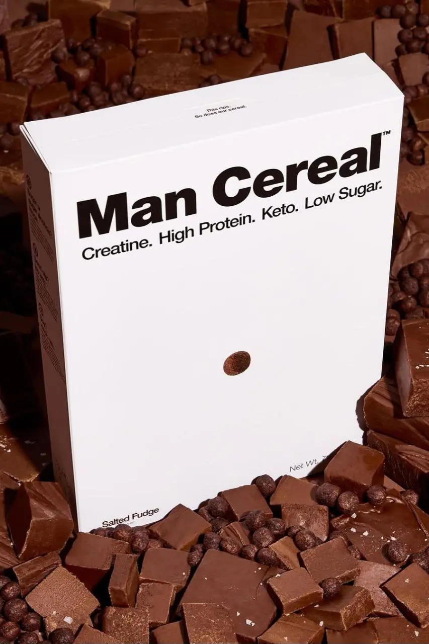 🆕 Новая неделя = новый бренд 
Согласитесь, белая упаковка с минимумом чёрного текста и фудзоной в виде точечки выглядит очень непривычно! 
Man Cereal – это «мужские» хлопья с креатином и высоким содер... | Сетка — социальная сеть от hh.ru