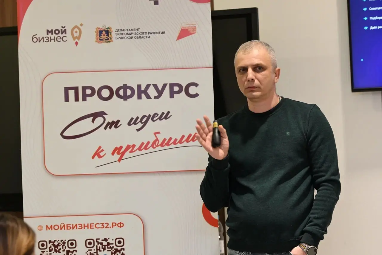 Сегодня был на «Профокус Авитолог» в роли спикера про автоматизацию на Авито и чат‑боты. Выступал на десерт — когда голова уже говорит «хватит, я устала» | Сетка — социальная сеть от hh.ru