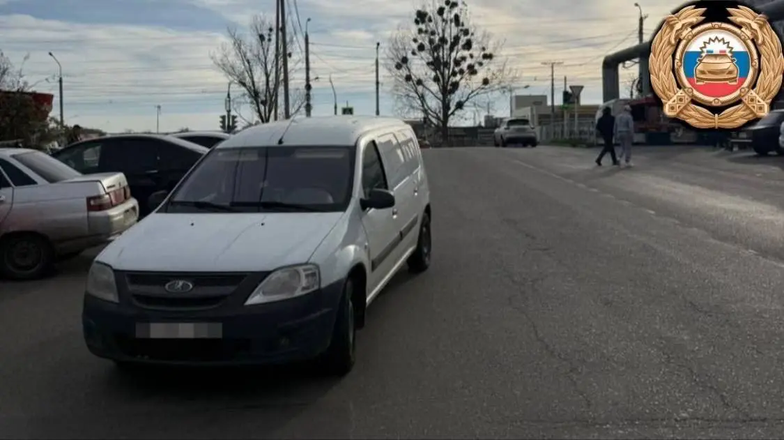 Школьник получил травмы после наезда автомобиля в Ставрополе
Днём на улице Серова 14-летний подросток переходил дорогу вне пешеходного перехода, но рядом с ним | Сетка — социальная сеть от hh.ru