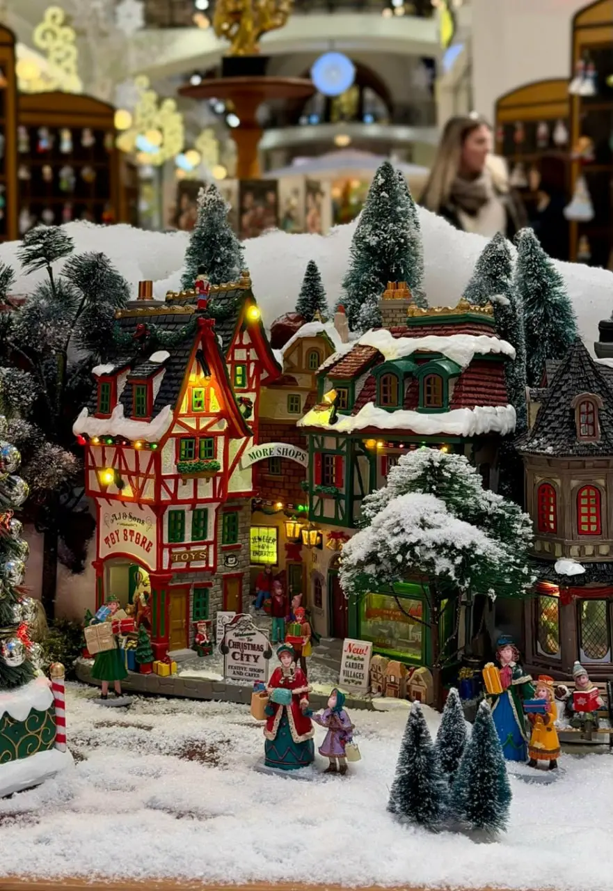 #афиша #среда #19ноября
🎉Афиша мероприятий в Москве
на 19 ноября
Выставки:
⏺️Бесплатная выставка «Эффект памяти формы» в пространстве Суперметалл
📍2-я Бауманская 9/23, стр | Сетка — социальная сеть от hh.ru