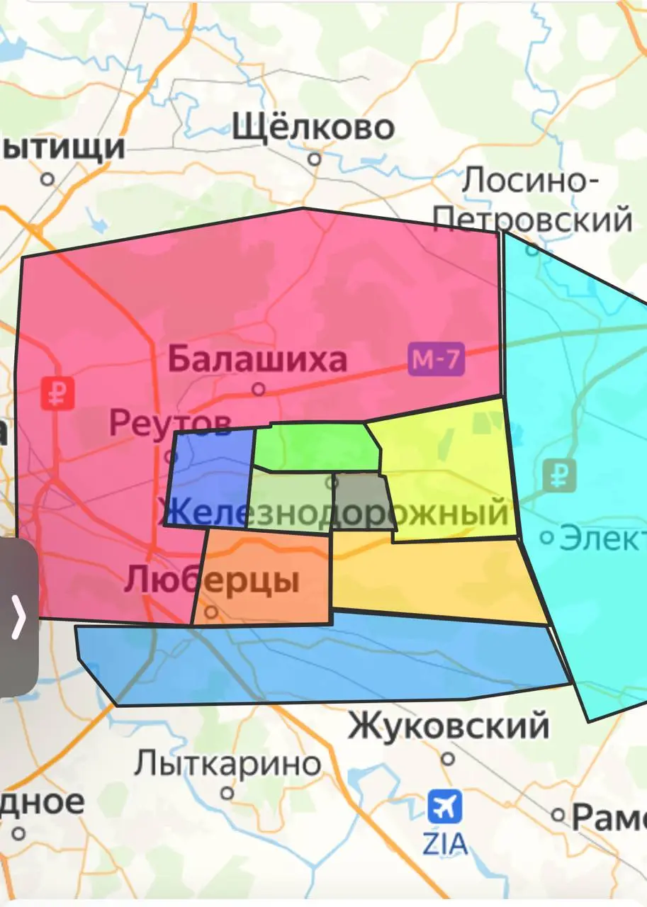 Зашел в приложение для доставки шашлыка…
Выглядит как зоны влияния банд))) | Сетка — социальная сеть от hh.ru