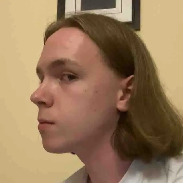 Дмитрий Тояров