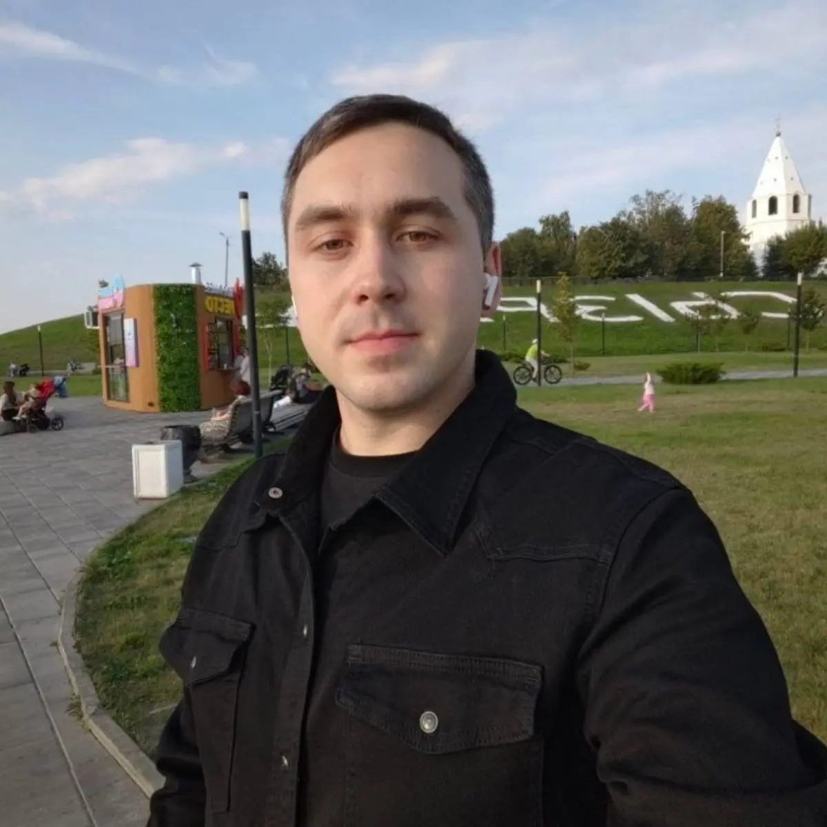 Владислав Усачёв