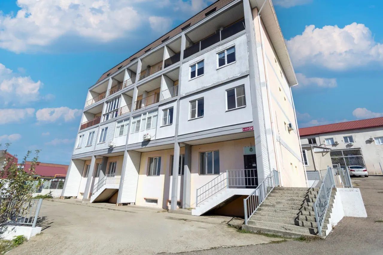 💎Интересное предложение для Вас💎 Двухуровневая квартира 📍 Адрес: с. Кроянское (тихий, экологичный район Туапсе).
🌊 До моря – 5 минут на машине! ТЦ "Красная Площадь" – рядом | Сетка — социальная сеть от hh.ru