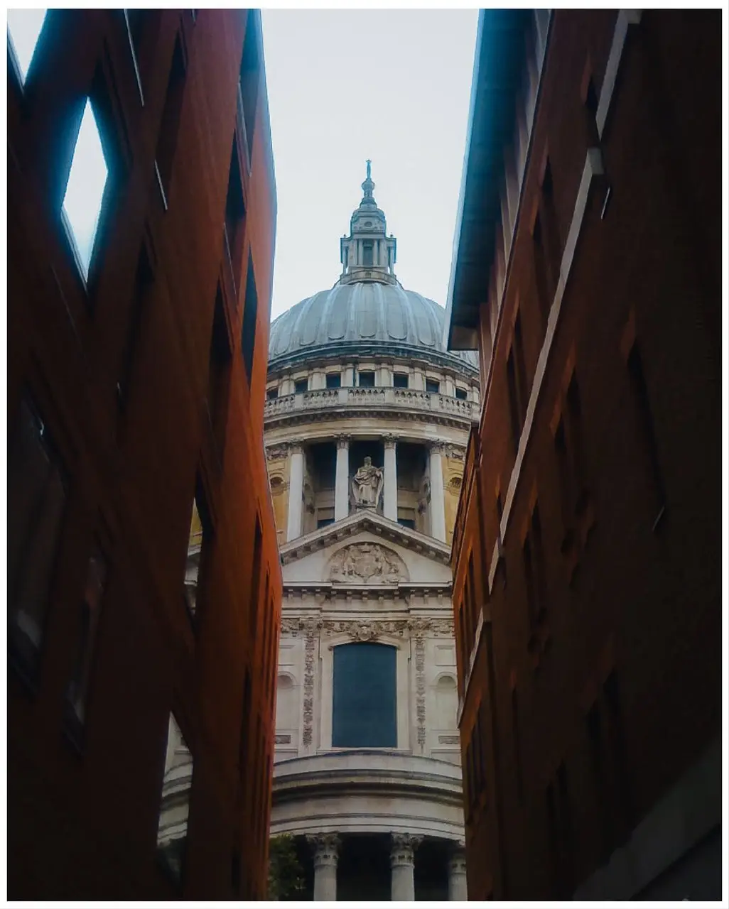 Фото дня: серия снимков, снятая на iPhone 2G.
Это не слёзы, просто ностальгия в глаза попала 🥲 | Сетка — социальная сеть от hh.ru