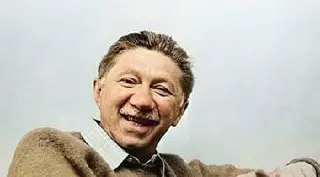 #Мотивация | Мы все недооцениваем себя - и это наша главная ошибка
«История человечества - это история мужчин и женщин, которые себя явно недооценили» - Абрахам Маслоу
💭 О чём на самом деле эта цитата... | Сетка — социальная сеть от hh.ru