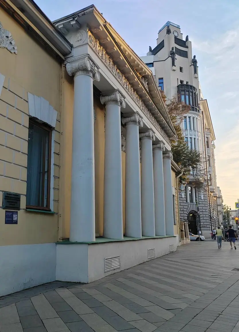 🏛Бесплатный вход в Государственный музей Л.Н. Толстого
20 ноября
День памяти Л.Н | Сетка — социальная сеть от hh.ru