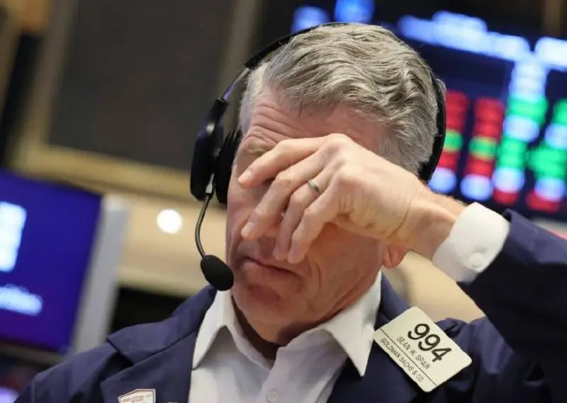 ⚠️ Goldman Sachs предупреждает: «ИИ-бум» уже заложен в стоимость рынка
Аналитики Goldman Sachs заявляют, что с момента запуска ChatGPT в ноябре 2022 года инвестиции в компании, связанные с искусственн... | Сетка — социальная сеть от hh.ru