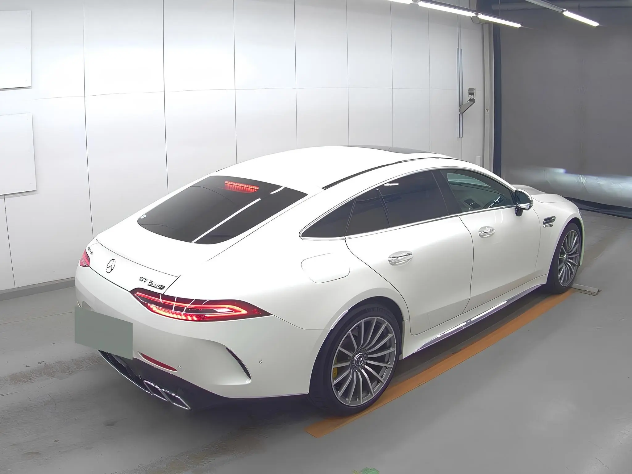 🚘Mercedes-AMG GT 63 S 4MATIC+
Когда машина делает «RRRR» даже на фото 😈🔥
2021 год | 10700 км
4.0 л • 612 л.с. • Полный привод
Левый руль • Сборка Германия
🇯🇵Аукцион HAA Kobe
Оценка 4 | Сетка — социальная сеть от hh.ru