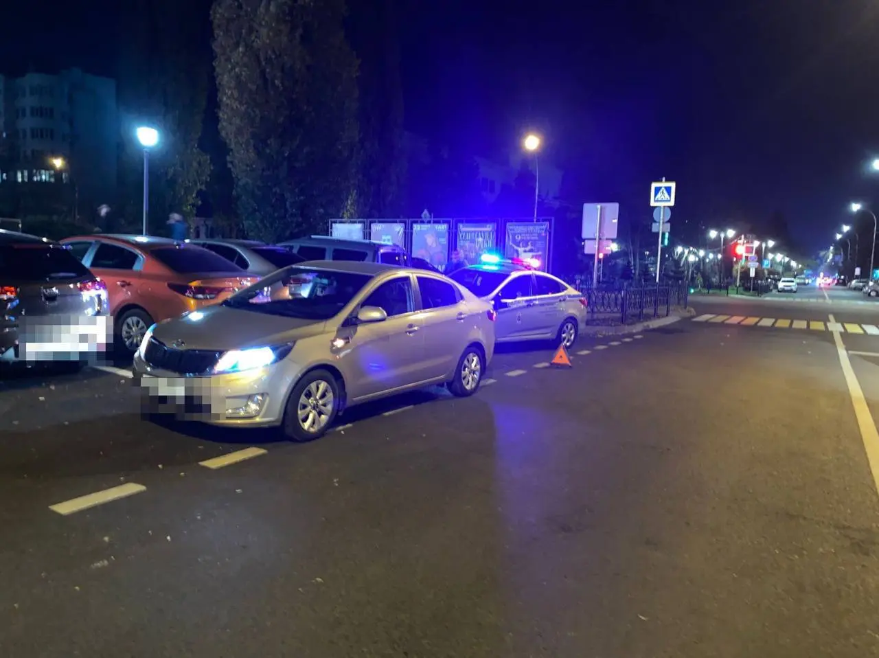 На улице Ленина автомобиль сбил женщину на переходе
Авария произошла вечером 18 ноября. Водитель Kia не уступил дорогу пешеходу на регулируемом переходе и допустил наезд | Сетка — социальная сеть от hh.ru