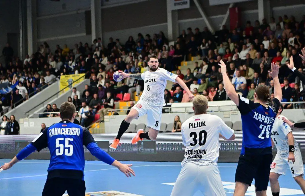 «Виктор» взял первую домашнюю победу в SEHA — Gazprom League
В Будённовске ставропольский «Виктор» обыграл белорусскую «Машеку» со счётом 26:23 в матче группового этапа | Сетка — социальная сеть от hh.ru