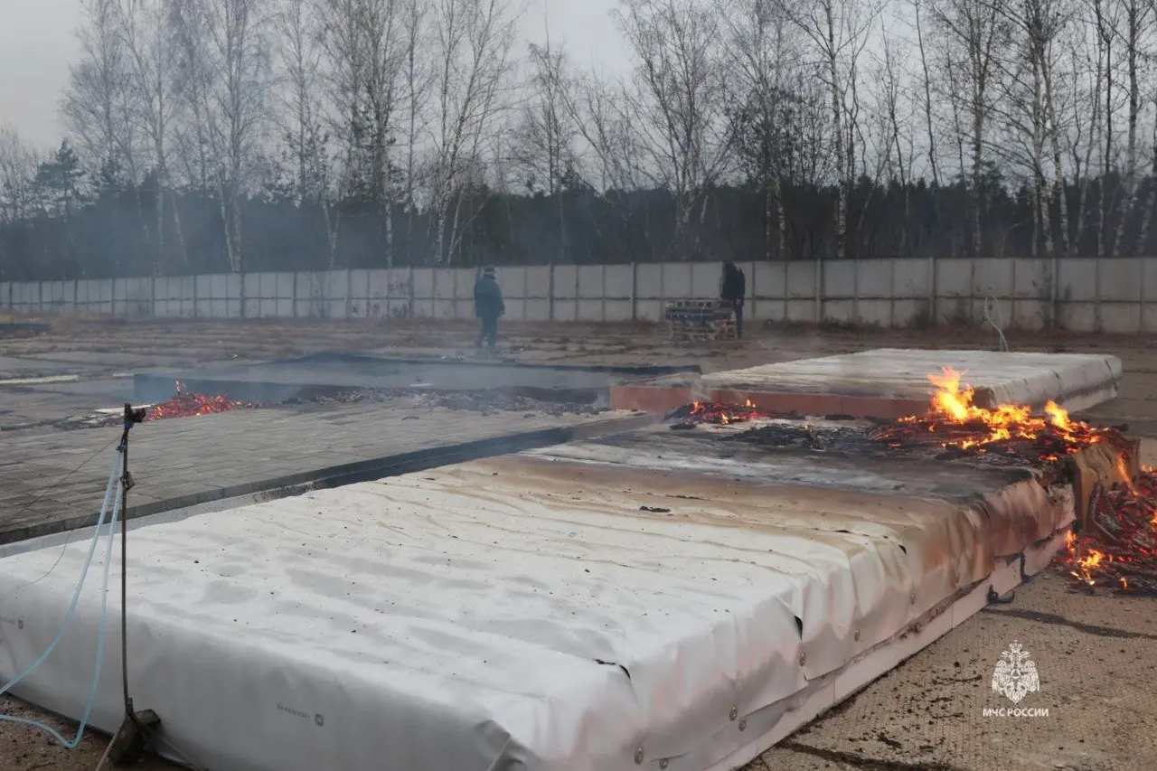 На полигоне ВНИИПО МЧС России проведены натурные испытания конструкций противопожарных поясов на кровлях | Сетка — социальная сеть от hh.ru