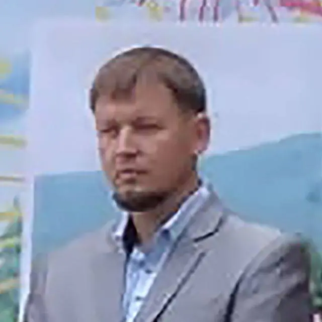 Алексей Суетин