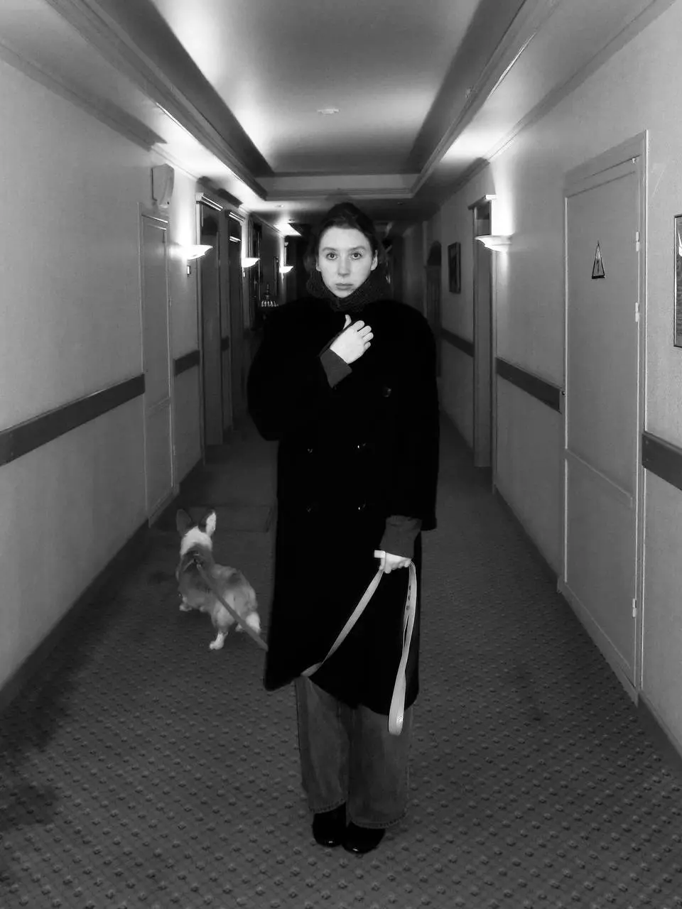 Сделала фото в зеркало за 130к. Мои выводы и инсайты
Ладно, шутка …
Вчера ночевала в отеле Marco Polo
Оказывается, он прямо на патриках | Сетка — социальная сеть от hh.ru