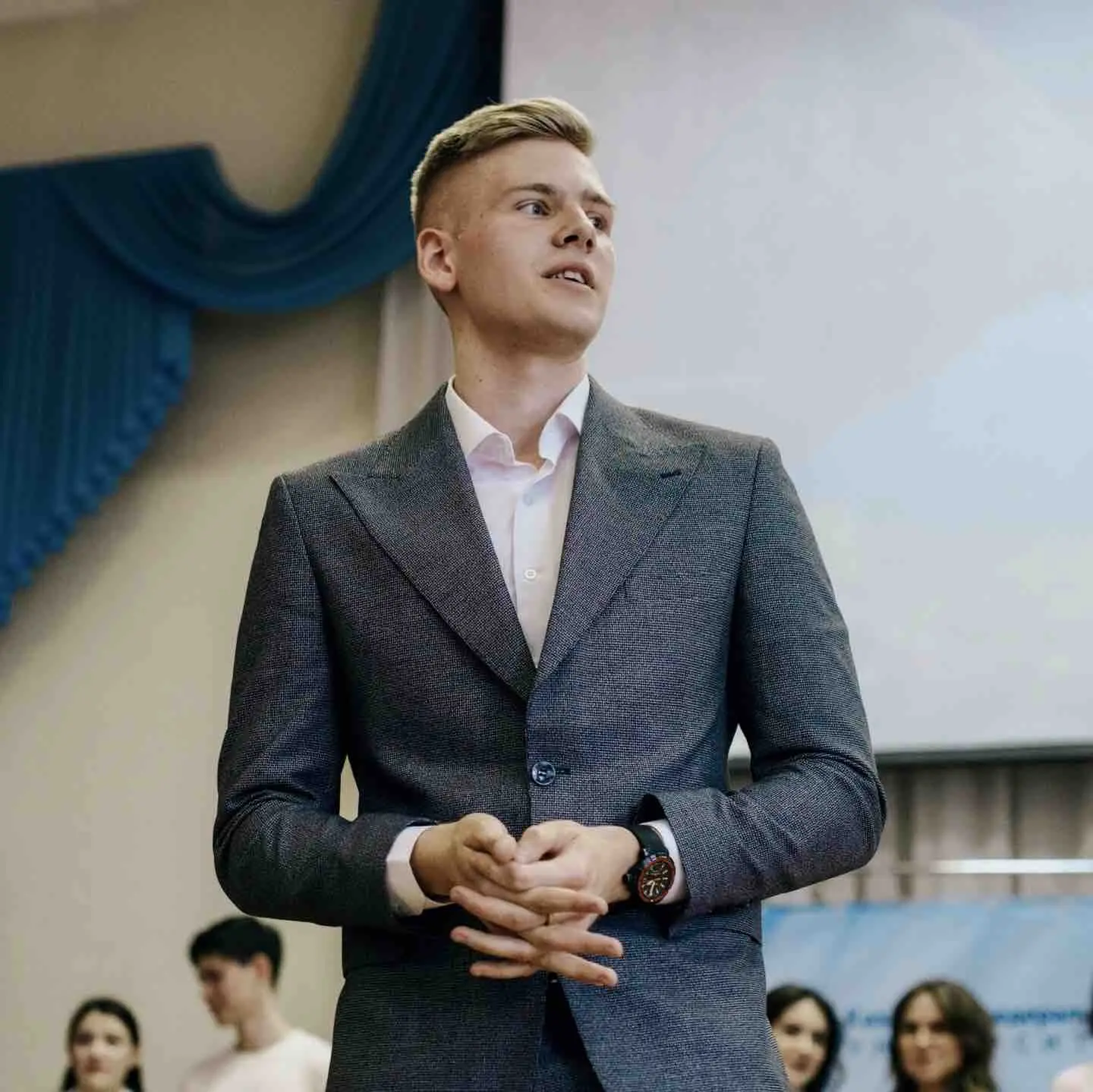 Данил Елагин