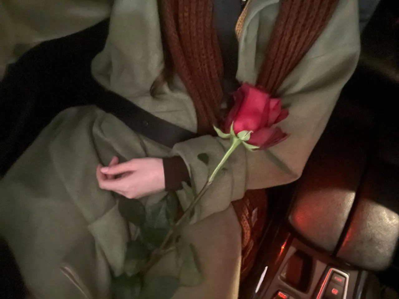 Мальчикам - сигареты
Девочкам - цветы 🌹 | Сетка — социальная сеть от hh.ru
