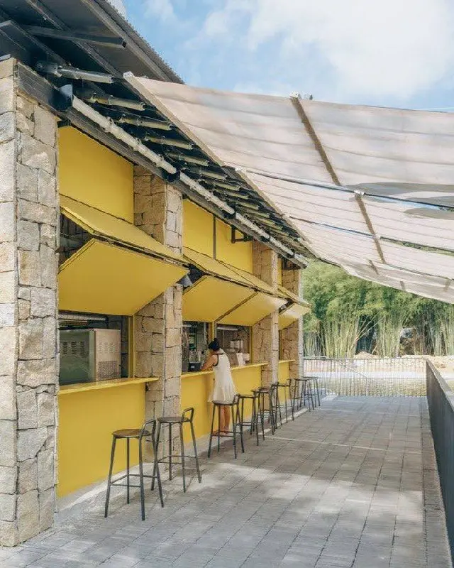 Последнее время меня ужасно манит и завлекает Китай, и скоро я туда отправлюсь 😎
А вот пока один из прекрасных сотен местных проектов, куда хочется непременно отправиться | Сетка — социальная сеть от hh.ru