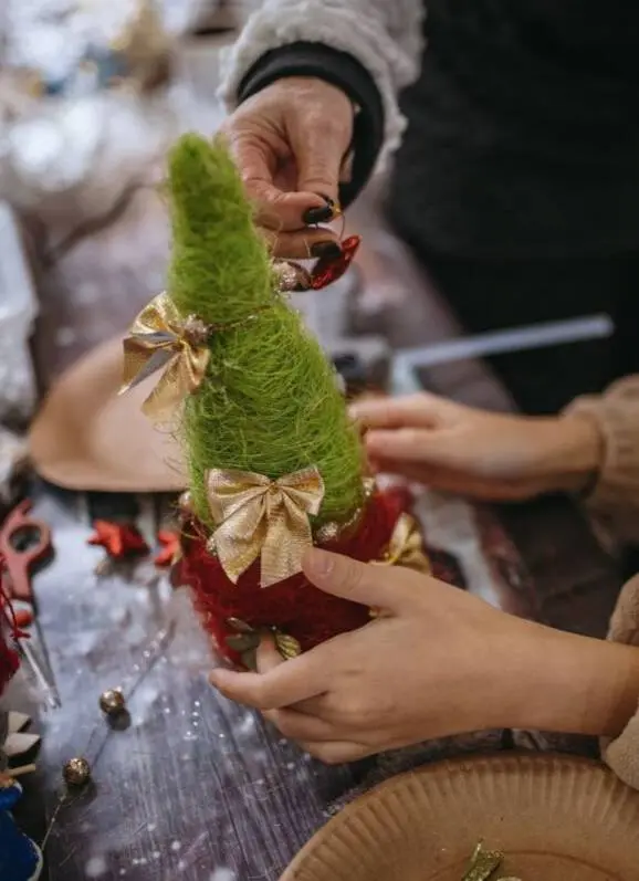 🎄Новогодние игрушки на маркете «4 Сезона»
6-7 декабря 10:00-21:00
На камерной выставке представят уникальные авторские украшения, созданные вручную художниками и мастерами в разных техниках и из самых... | Сетка — социальная сеть от hh.ru