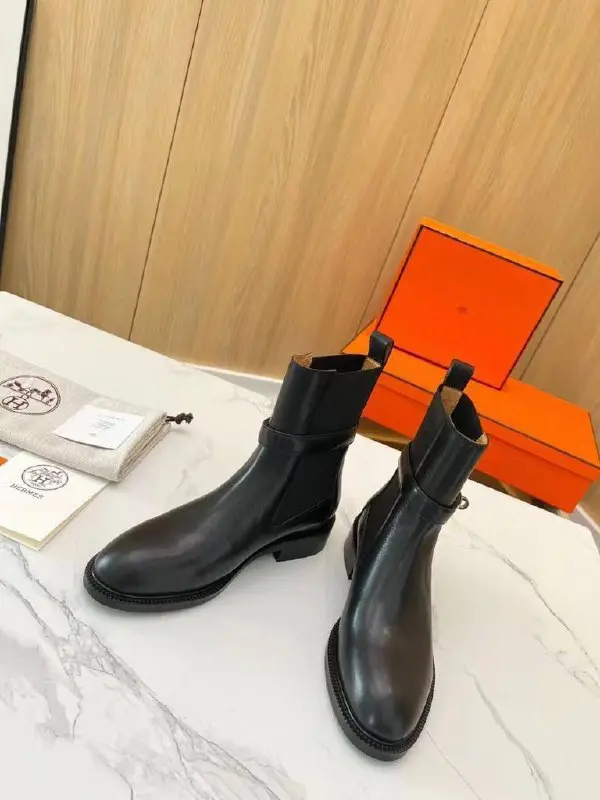 ✔️Премиум
✔️В наличии 36-41 размеры
✔️Цена 13.500₽
✔️Доставка-примерка по Москве
✔️ +7 (968) 431-64-42
✔️Отправка в регионы ✈️ в этот же день | Сетка — социальная сеть от hh.ru