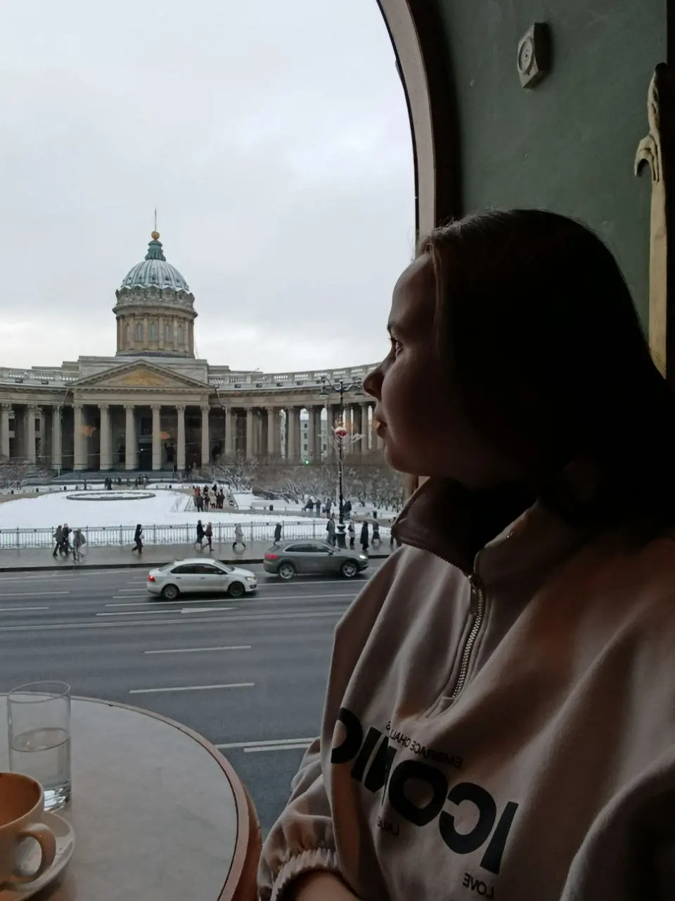 Питер ❤️‍🔥
3 дня пролетели незаметно,но тем не менее оставили отпечаток в моем сердце | Сетка — социальная сеть от hh.ru