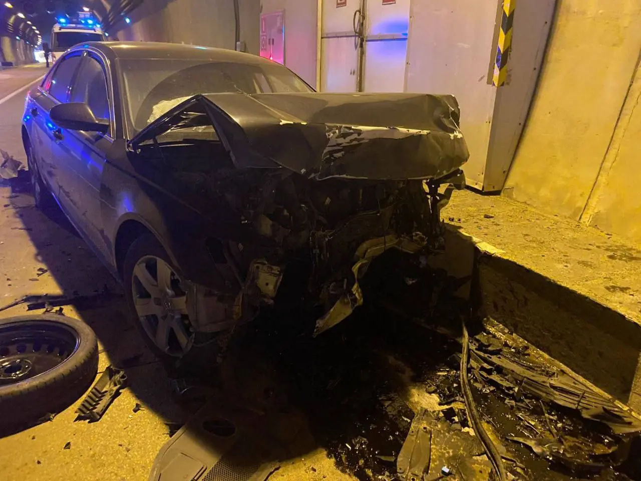 Ставрополец устроил смертельную аварию в Сочи
На трассе «Адлер — Красная Поляна», у третьего тоннеля, ставропольский водитель «Audi» выехал на «встречку» и лоб в лоб столкнулся с Toyota | Сетка — социальная сеть от hh.ru
