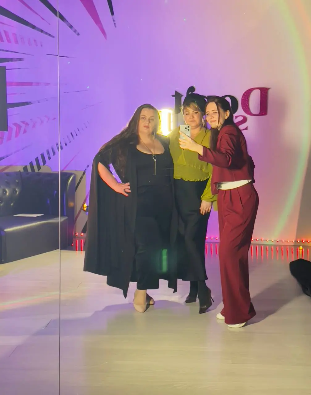 Вчера прошло наше первое мероприятие Астро-психо стендап
Не могу с вами не поделиться Эмоции переполняют | Сетка — социальная сеть от hh.ru